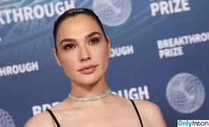 gal_gadot / inked_hriss фото голая #3030