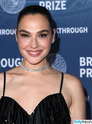 gal_gadot / inked_hriss фото голая #3036