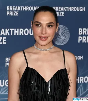 gal_gadot / inked_hriss фото голая #3047