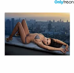 gal_gadot / inked_hriss фото голая #3060