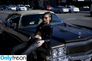 gal_gadot / inked_hriss фото голая #3087