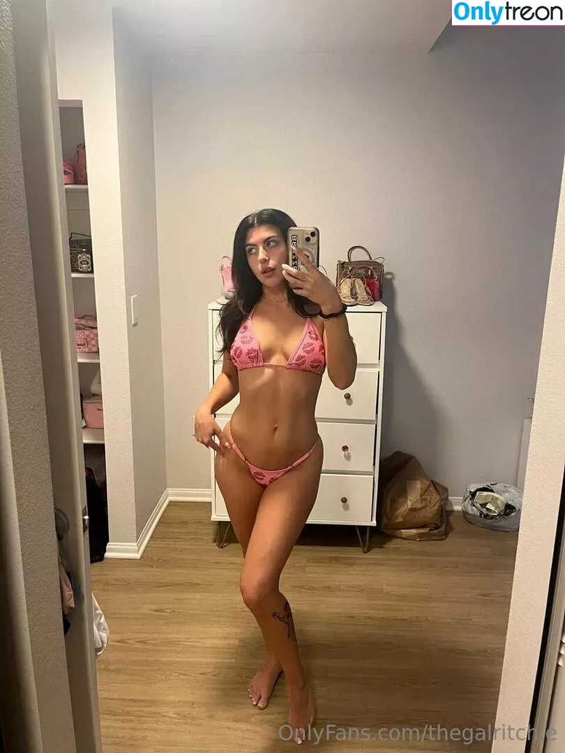 Gal Ritchie nude photo #0210 (thegalritchie)