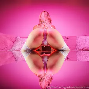 gardenofemmarose / woahitsemmarose фото голая #0029