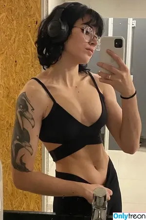 Garotas Fit / De academia / Fitness / musa_amiraf фото голая #0005
