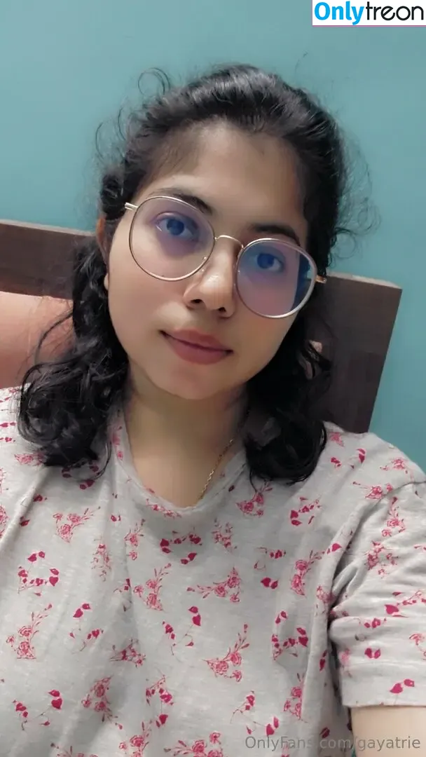gayatrie голая photo #0007 (gayathrieshankar)