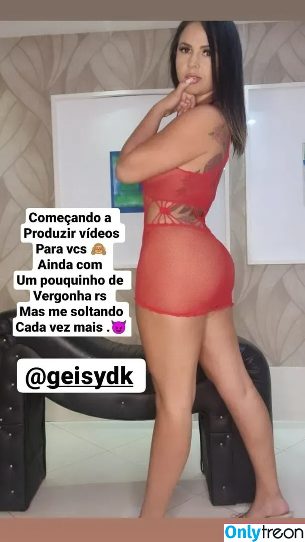 Geisy Dk nude photo #0002 (Amiga da pampam / geisyarruda / geisydk)