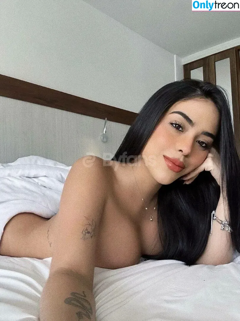 Gêmeas Abello nude photo #0029 (valentinaabello)