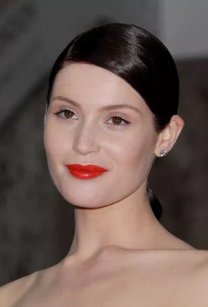 Gemma Arterton / gemmaartertonitalia фото голая #0001