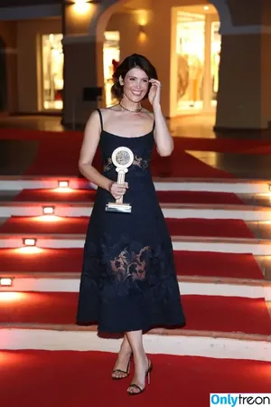 Gemma Arterton / gemmaartertonitalia фото голая #0242