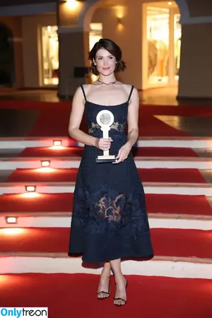 Gemma Arterton / gemmaartertonitalia фото голая #0245