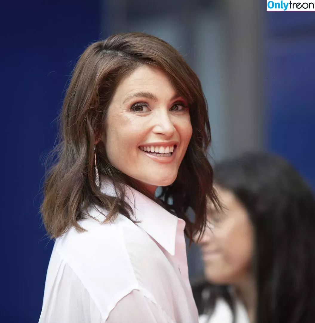 Gemma Arterton голая photo #0056 (gemmaartertonitalia)