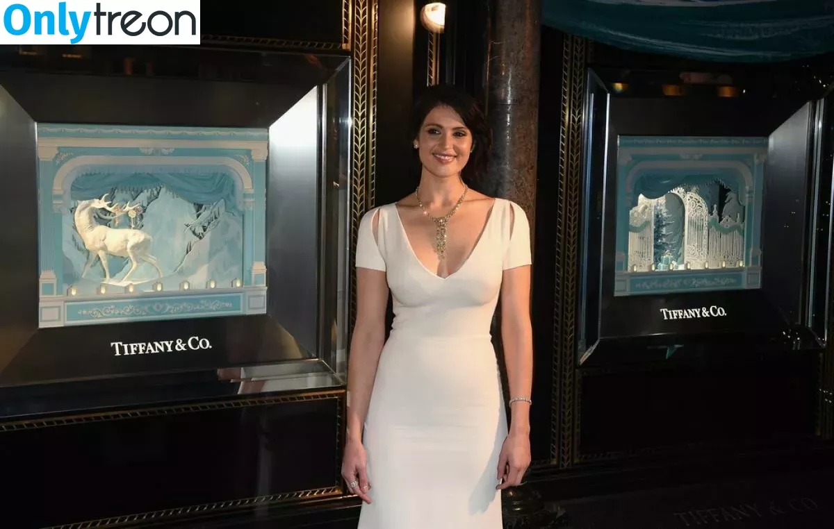 Gemma Arterton голая photo #0140 (gemmaartertonitalia)