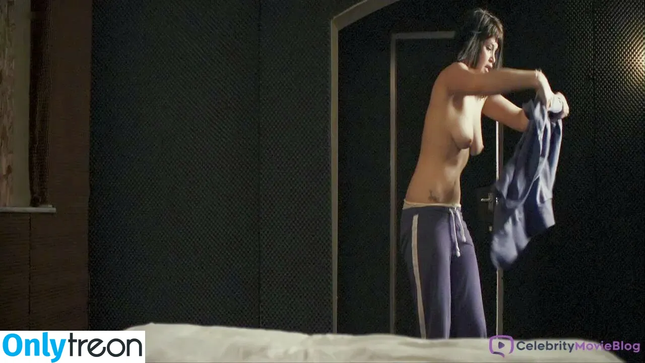Gemma Arterton nude photo #0266 (gemmaartertonitalia)