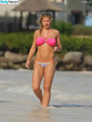 Gemma Atkinson / MissGAtkinson / glouiseatkinson фото голая #0973