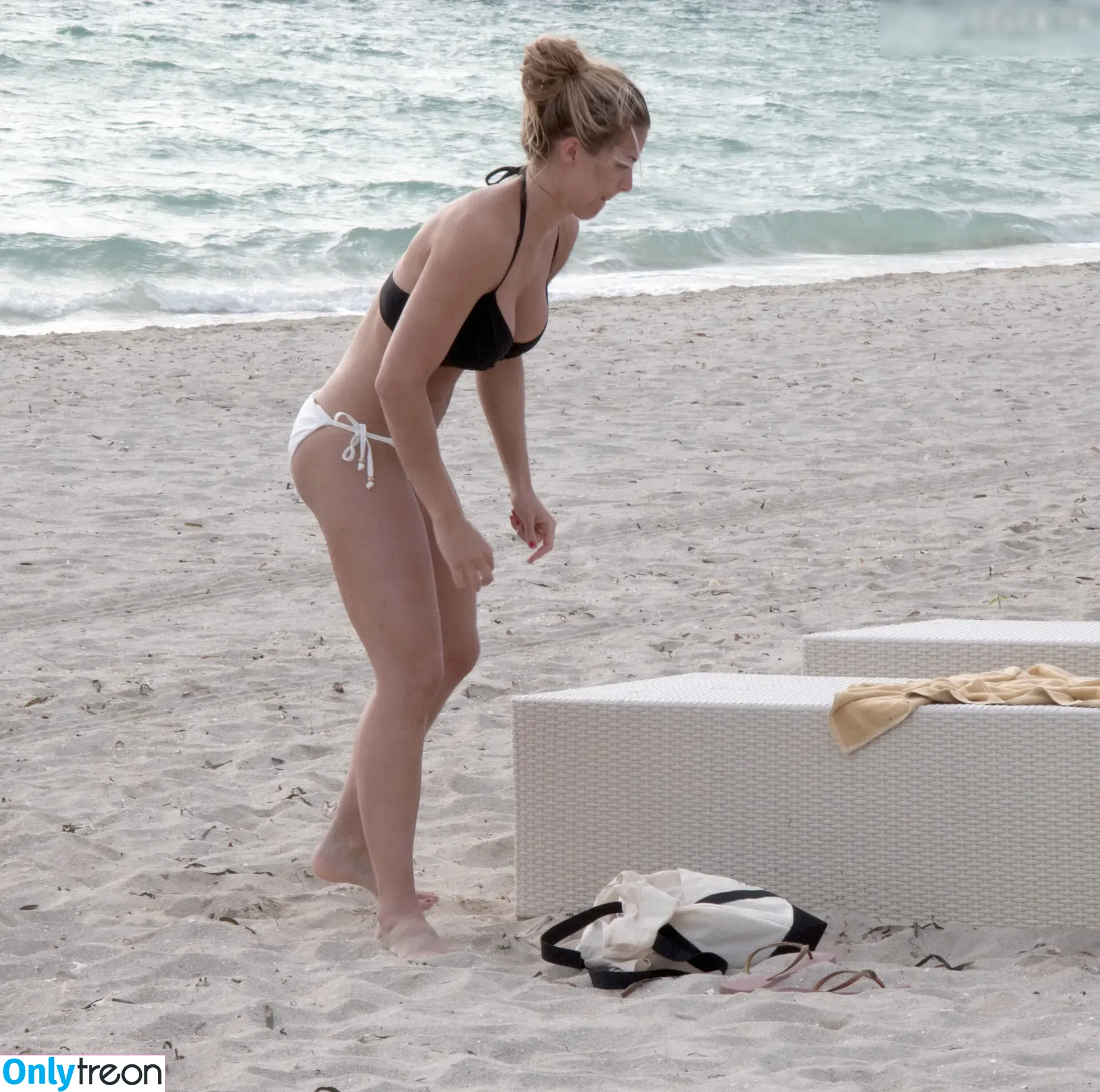 Gemma Atkinson nude photo #0890 (MissGAtkinson / glouiseatkinson)