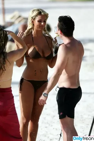 Gemma Atkinson / MissGAtkinson / glouiseatkinson фото голая #1057
