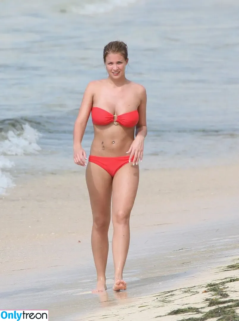 Gemma Atkinson голая photo #1034 (MissGAtkinson / glouiseatkinson)