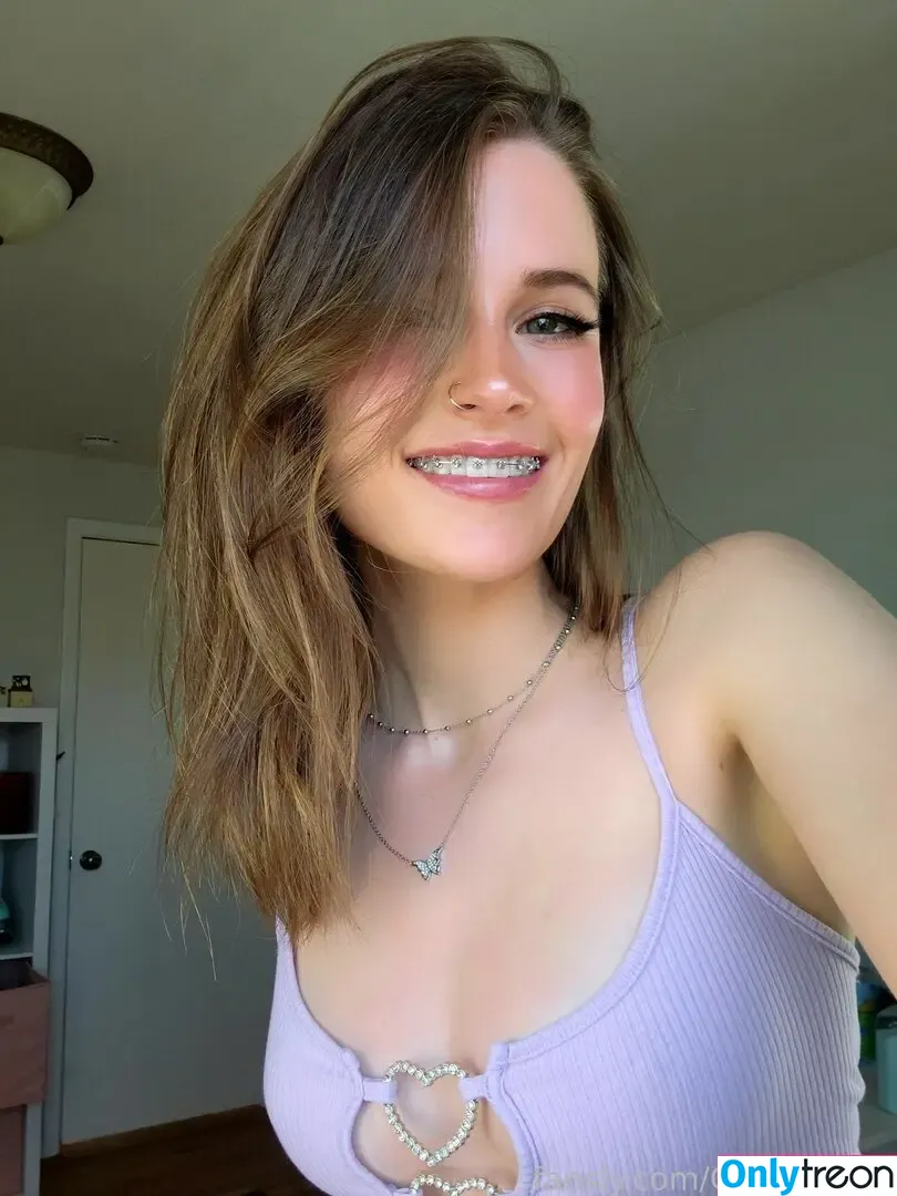 GemmaElle голая photo #0033 (cutiee_gem / gemma-elle)
