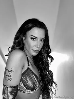 gemstonepu55y / crystalrodriguez90 фото голая #0133