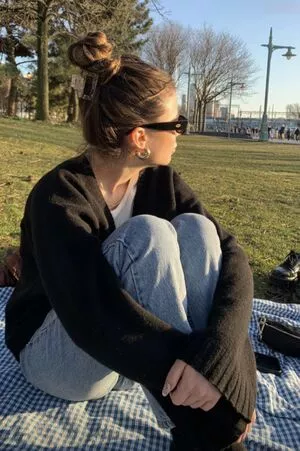 Genevieve Hannelius / ghannelius nude photo #0198
