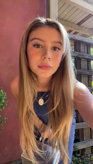 Genevieve Hannelius / ghannelius фото голая #0229
