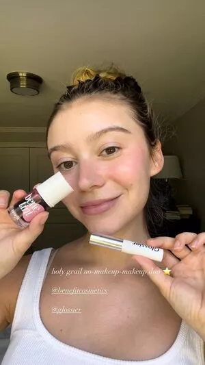 Genevieve Hannelius / ghannelius фото голая #0240