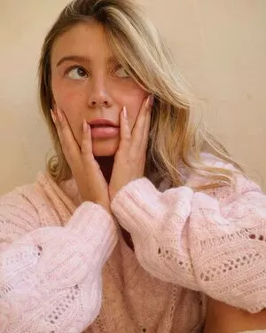 Genevieve Hannelius / ghannelius фото голая #0274