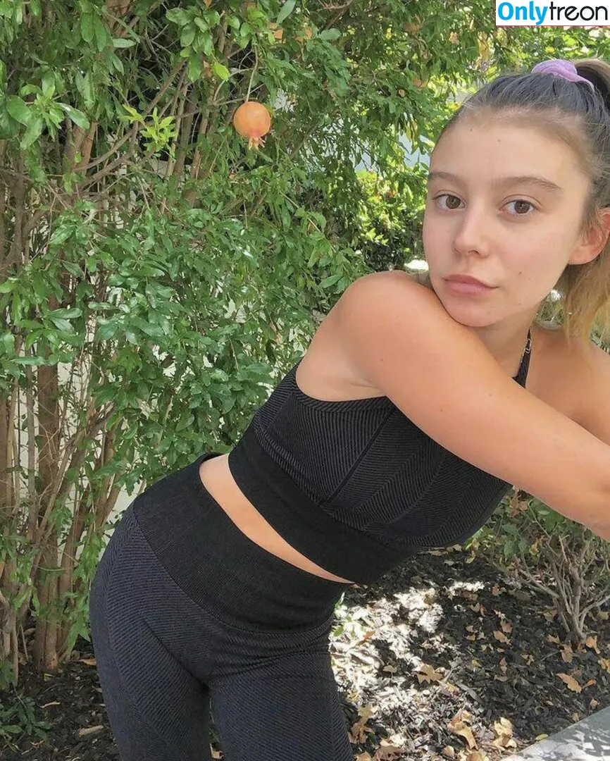 Genevieve Hannelius nude photo #0008 (ghannelius)