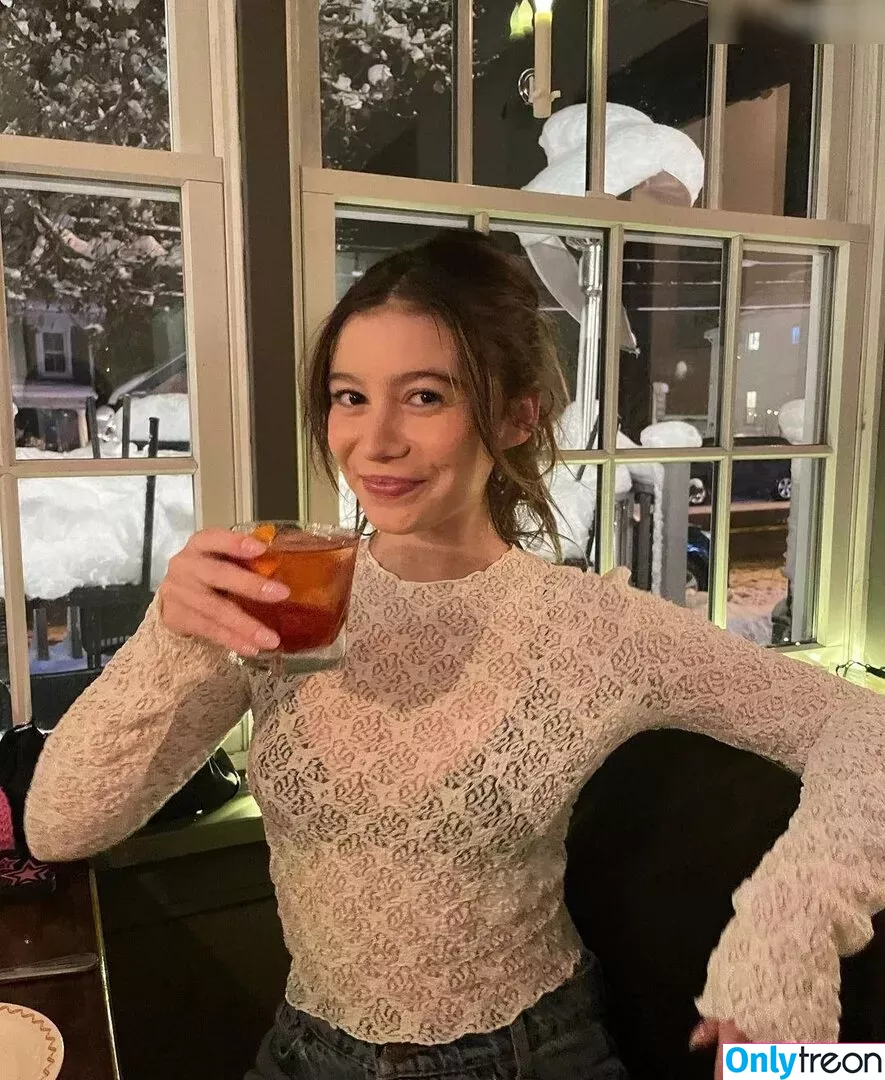 Genevieve Hannelius nude photo #0163 (ghannelius)