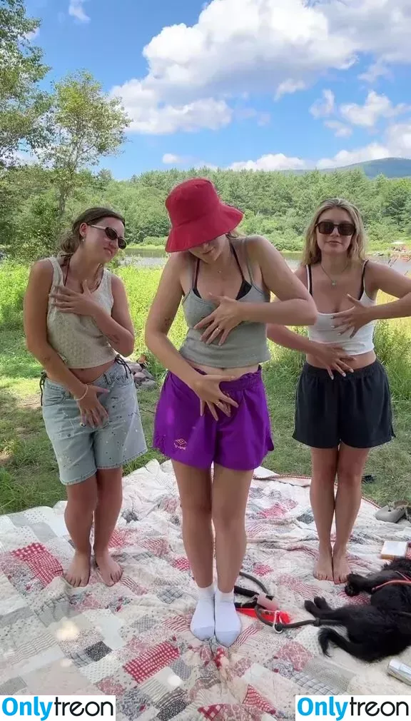 Genevieve Hannelius nude photo #0219 (ghannelius)