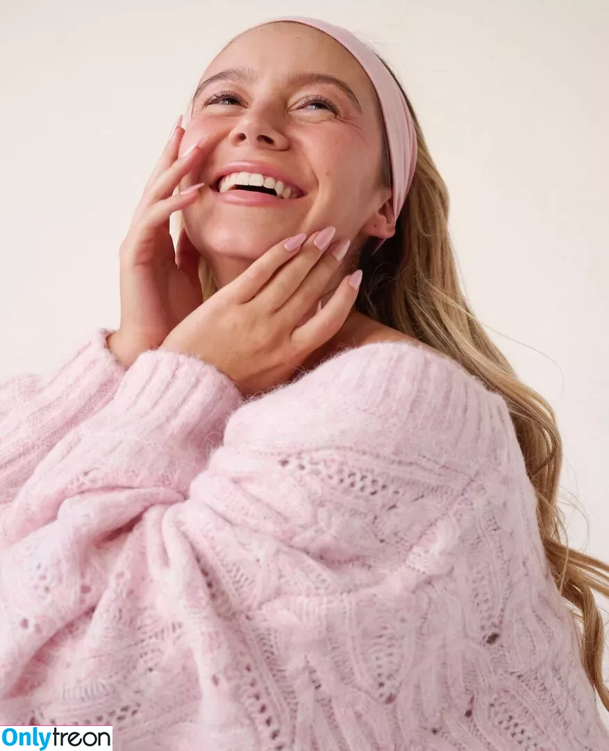 Genevieve Hannelius голая photo #0259 (ghannelius)