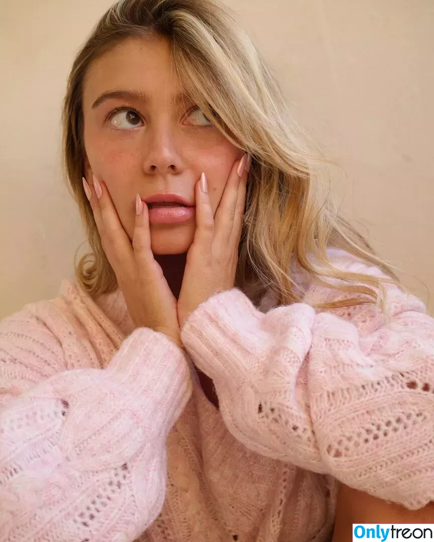 Genevieve Hannelius голая photo #0274 (ghannelius)