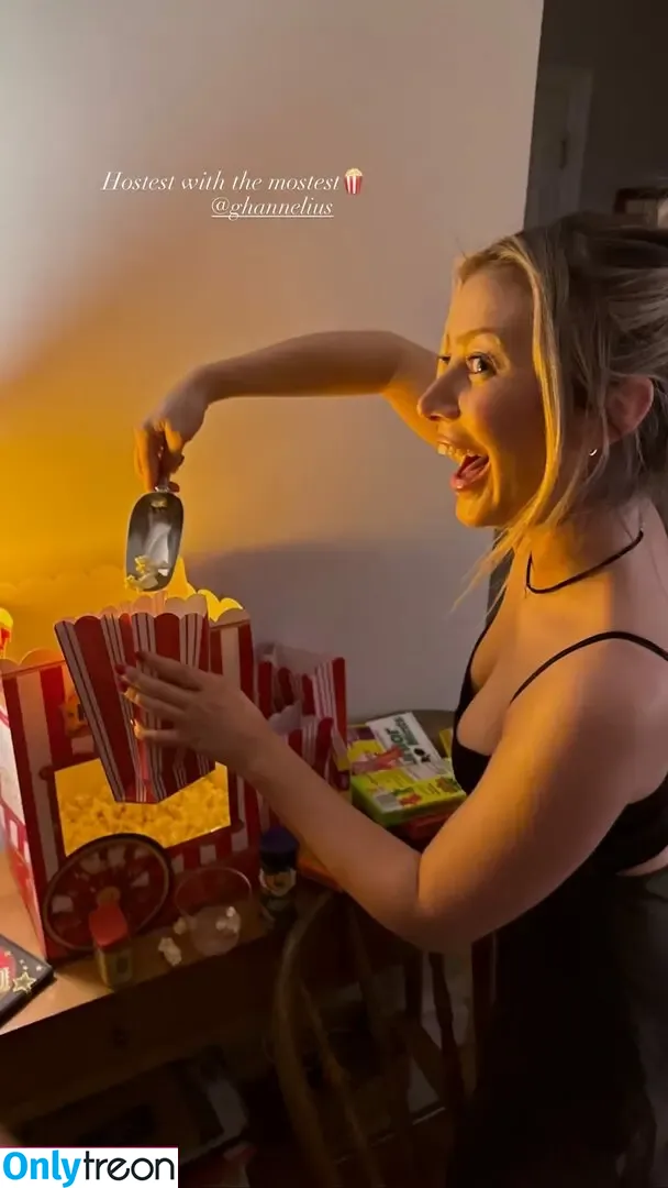 Genevieve Hannelius nude photo #0319 (ghannelius)