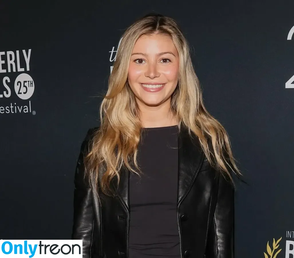Genevieve Hannelius голая photo #0344 (ghannelius)