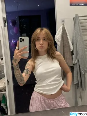 nude photo #0002