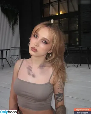  nude photo #0005