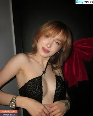  nude photo #0009