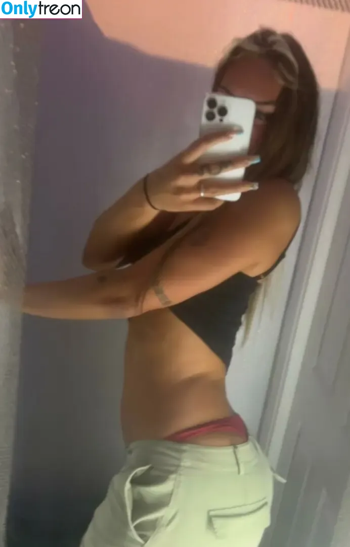 Georgia T nude photo #0009 (georgialynx / geoxtianda)