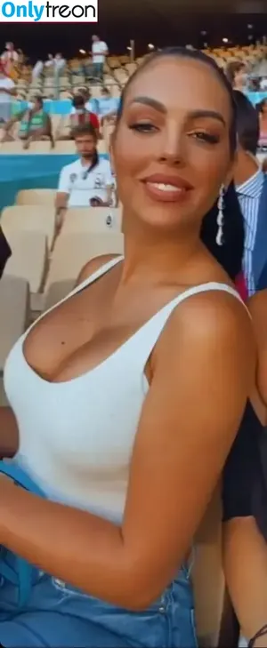 Georgina Rodriguez Hernández / georginagio nude photo #0070