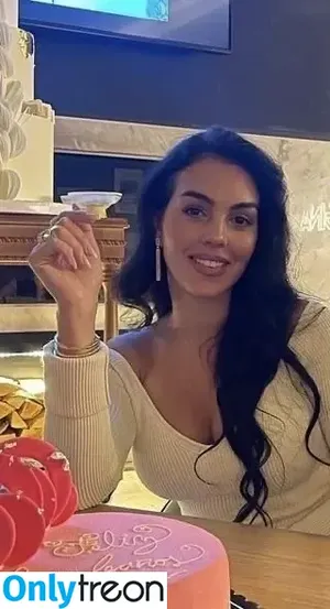 Georgina Rodriguez Hernández / georginagio nude photo #0083