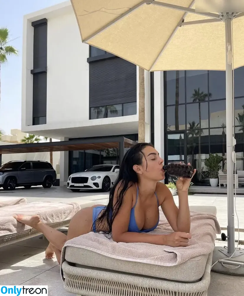 Georgina Rodriguez Hernández голая photo #0017 (georginagio)