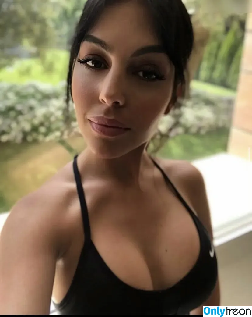 Georgina Rodriguez Hernández nude photo #0034 (georginagio)
