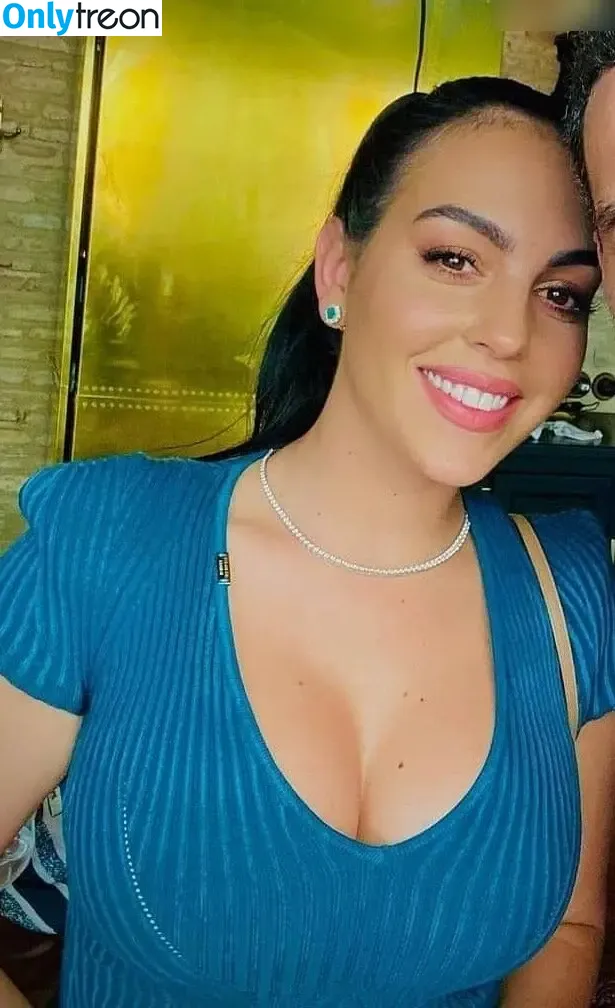 Georgina Rodriguez Hernández nude photo #0071 (georginagio)