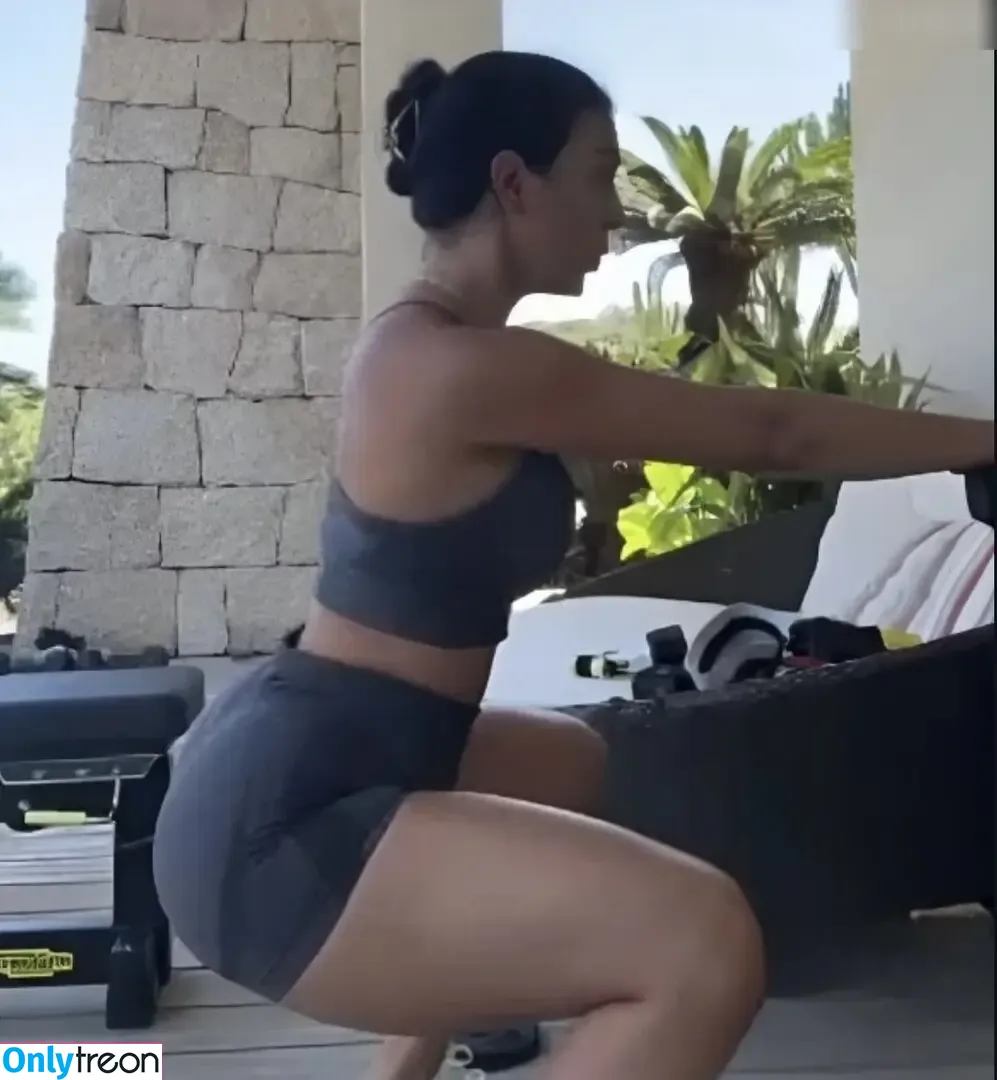 Georgina Rodriguez Hernández nude photo #0072 (georginagio)