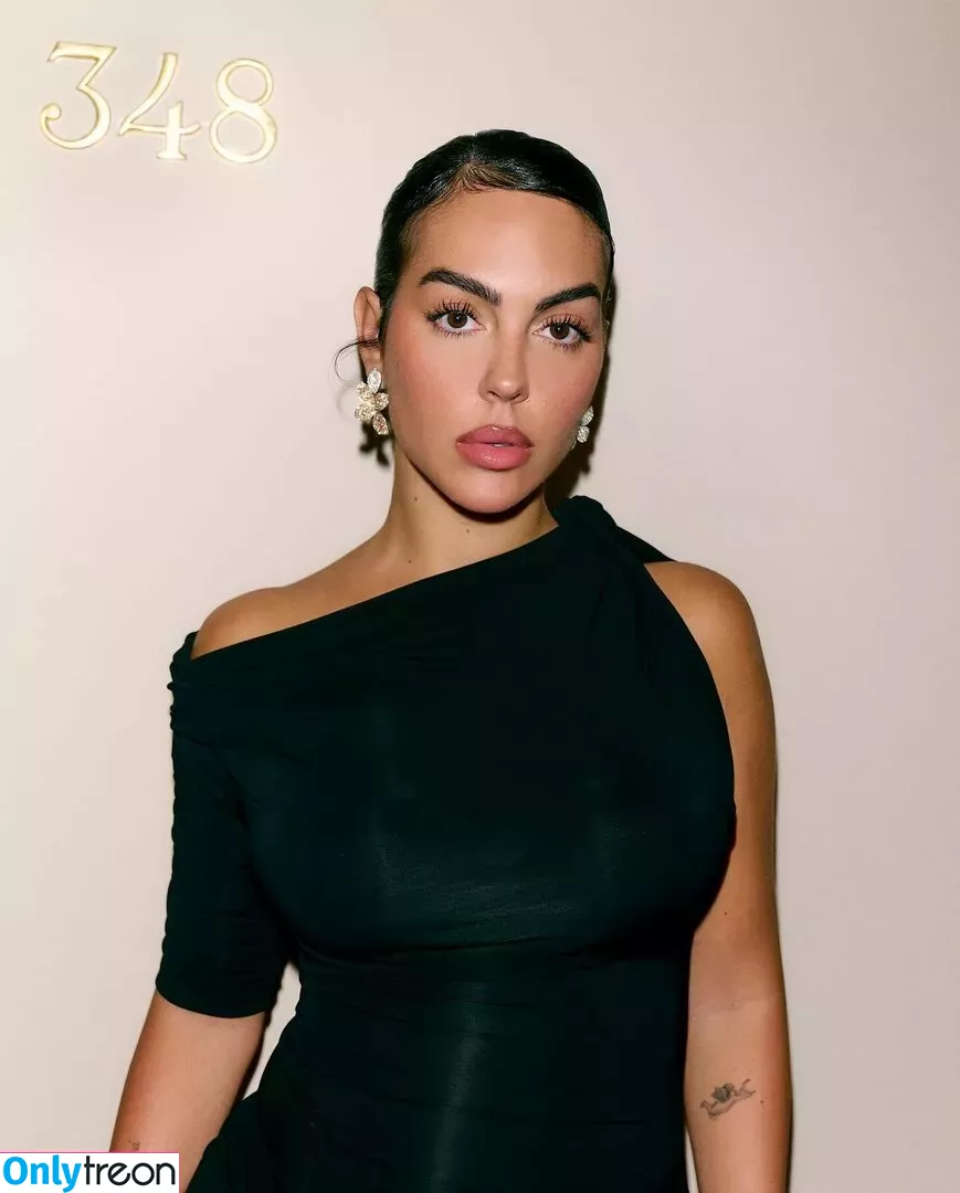 Georgina Rodriguez голая photo #0109 (georginagio)