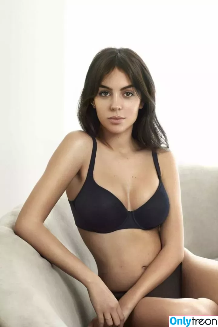 Georgina Rodriguez голая photo #0122 (georginagio)
