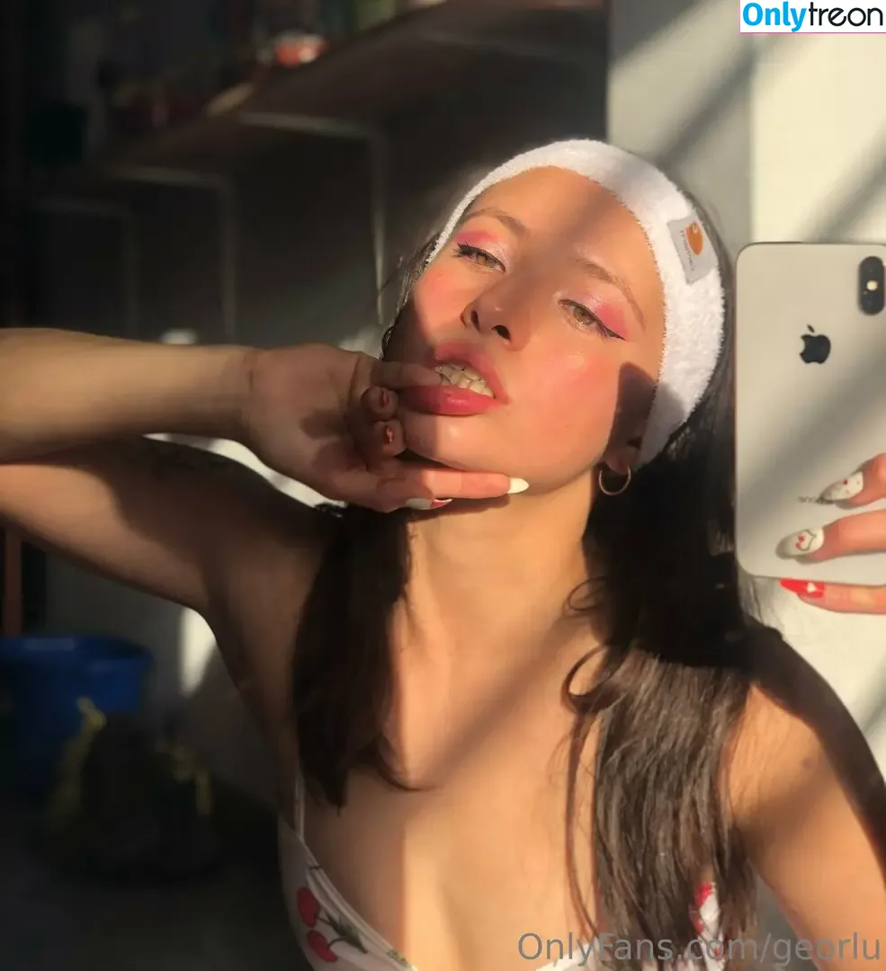 georlu nude photo #0015 (georlu)