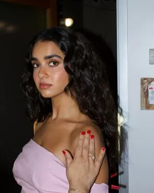 Geraldine Viswanathan / yoyogeraldine nude photo #0075