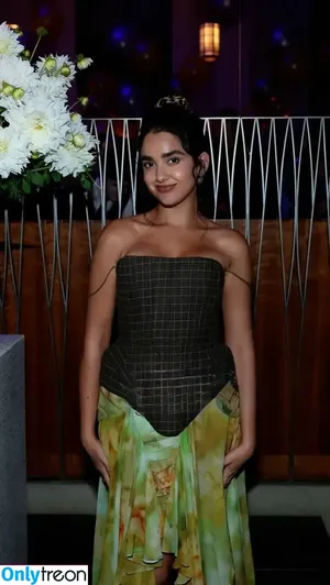 Geraldine Viswanathan / yoyogeraldine nude photo #0254