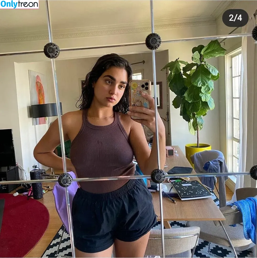 Geraldine Viswanathan nude photo #0031 (yoyogeraldine)